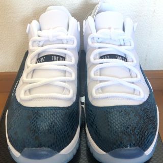 ナイキ(NIKE)のNIKE AIR JORDAN 11 LOW LE SNAKE NAVY (スニーカー)