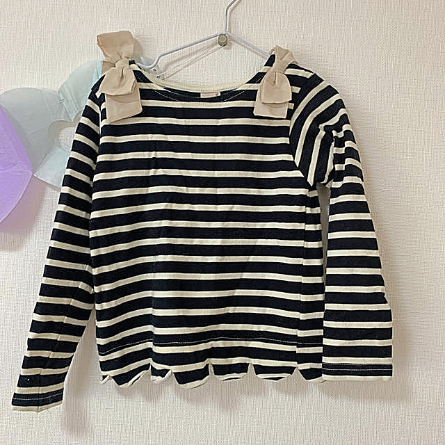 petit main(プティマイン)の専用ページです。petit mainトップス 120 キッズ/ベビー/マタニティのキッズ服女の子用(90cm~)(Tシャツ/カットソー)の商品写真