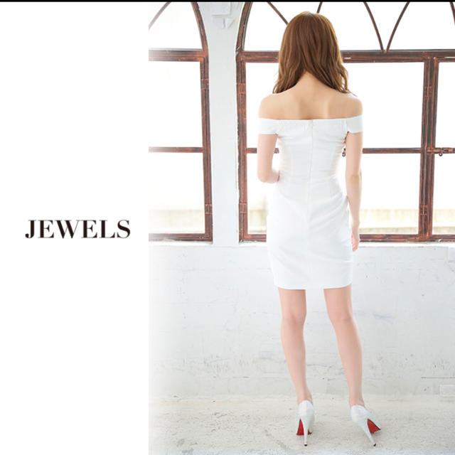 JEWELS(ジュエルズ)のJewels オフショルドレス レディースのフォーマル/ドレス(ナイトドレス)の商品写真