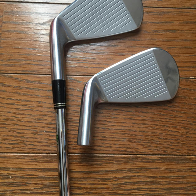 Srixon - 美品 スリクソン z545 7番アイアン＆z745 7番アイアンヘッド ...