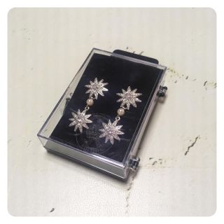 スワロフスキー(SWAROVSKI)の☆フラパピ☆様専用(ピアス)