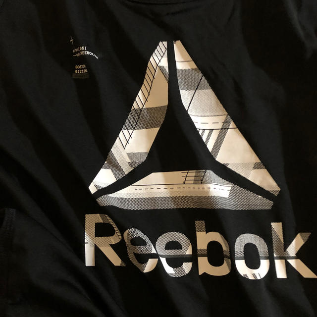 Reebok(リーボック)のつぶりん様専用新品、未使用リーボックタンクトップOT レディースのトップス(タンクトップ)の商品写真