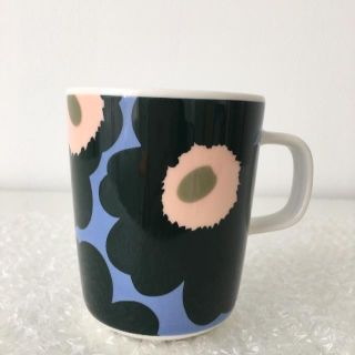 マリメッコ(marimekko)の新品未使用 marimekko OIVAマグ 廃盤カラー(グラス/カップ)