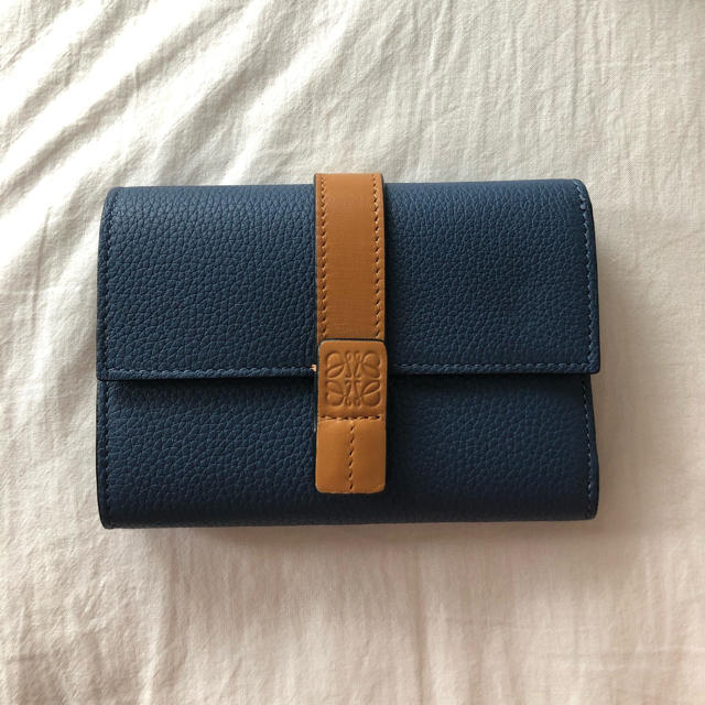 美品】 LOEWE - 二つ折り財布 スモールバーティカルウォレット ロエベ