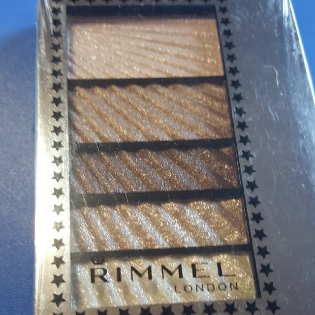 RIMMEL(リンメル)のリンメル　ダブルスターアイズ　002 コスメ/美容のベースメイク/化粧品(アイシャドウ)の商品写真