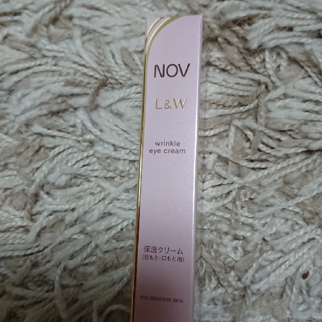 NOV(ノブ)のノブ L&W リンクルアイクリーム 12g 未開封 コスメ/美容のスキンケア/基礎化粧品(アイケア/アイクリーム)の商品写真