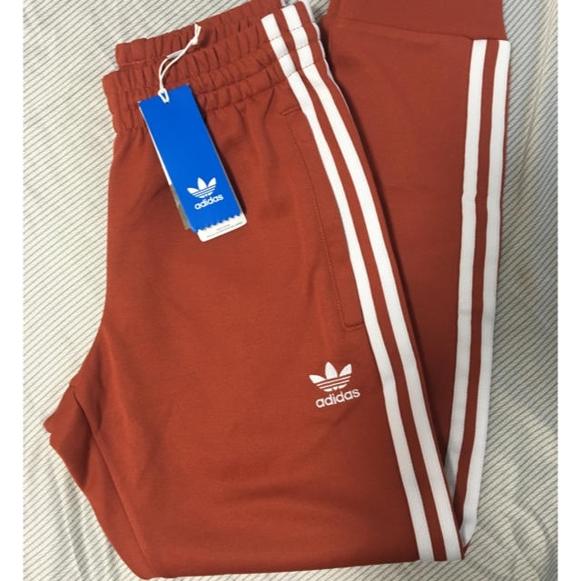 adidas(アディダス)のadidas ジャージ トラックパンツ 新品未使用 メンズのパンツ(その他)の商品写真