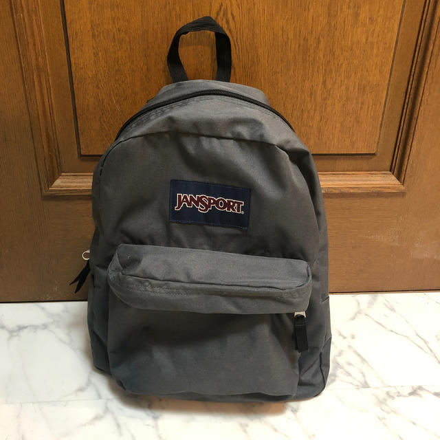 JANSPORT(ジャンスポーツ)のJANSPORT グレー バックパック レディースのバッグ(リュック/バックパック)の商品写真