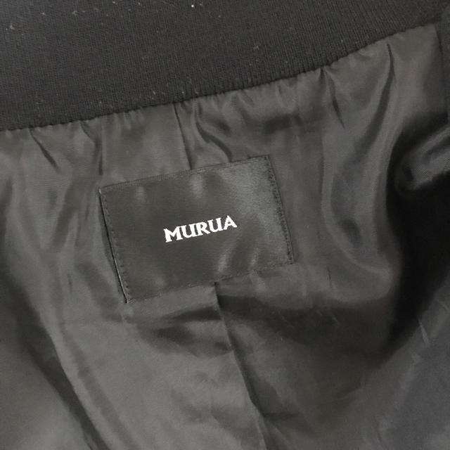 MURUA(ムルーア)の【値引中】MURUA エンブロイダリーギャザーブルゾン 限定カラー レディースのジャケット/アウター(ブルゾン)の商品写真