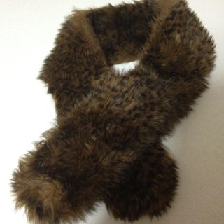 ユニクロ(UNIQLO)のフェイクファーマフラー♡(マフラー/ショール)