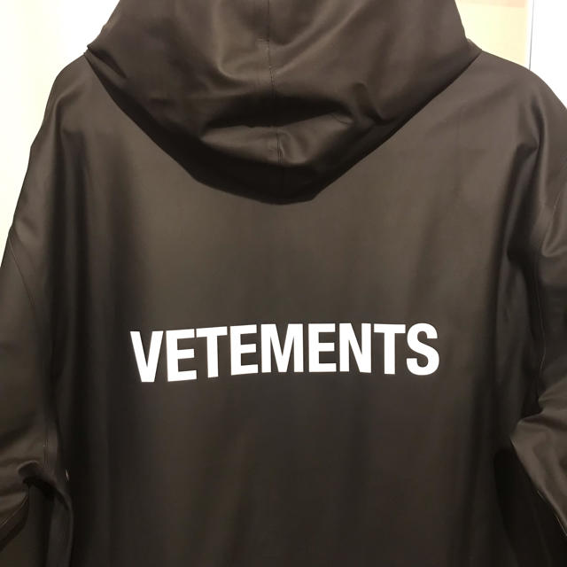 vetements レインコート メンズのジャケット/アウター(その他)の商品写真