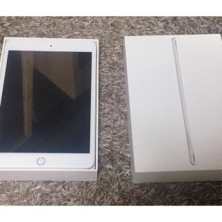 アップル(Apple)のiPad mini4(タブレット)