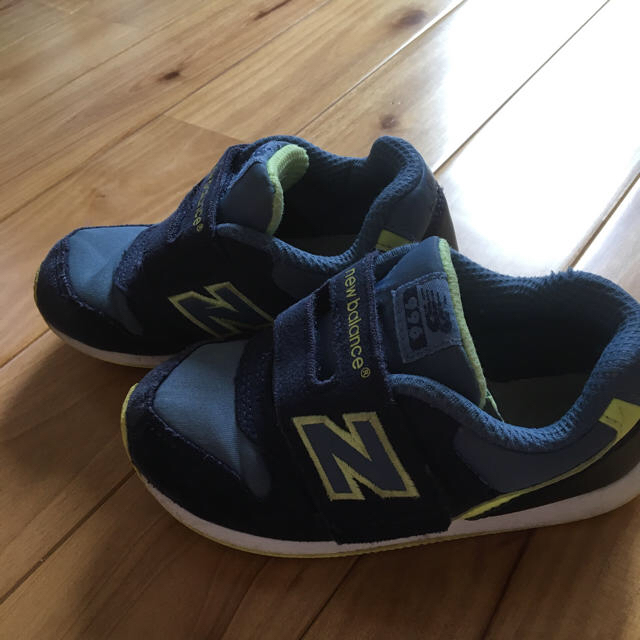 New Balance(ニューバランス)のニューバランススニーカー16.5cm キッズ/ベビー/マタニティのキッズ靴/シューズ(15cm~)(スニーカー)の商品写真