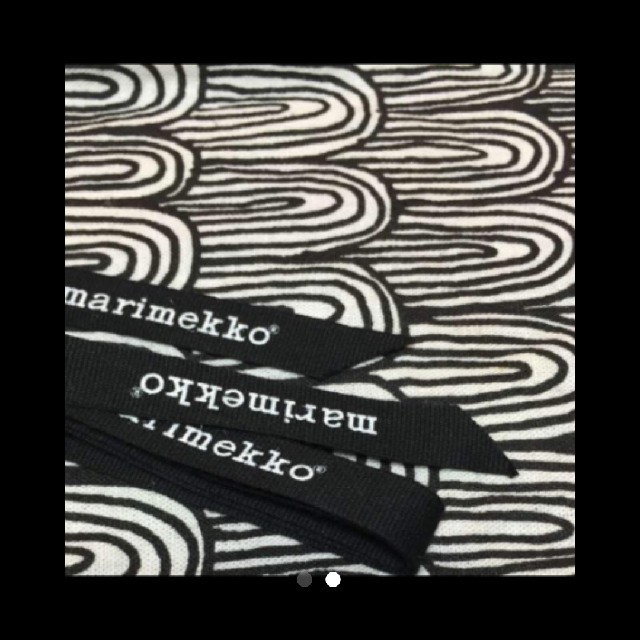 marimekko(マリメッコ)の専用　切り売り ロゴ 2個分 マリメッコ リボン　marimekko ハンドメイドの素材/材料(各種パーツ)の商品写真