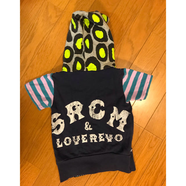 LOVE REVOLUTION(ラブレボリューション)のLOVE REVOLUTION 半袖パーカー90cm キッズ/ベビー/マタニティのキッズ服男の子用(90cm~)(Tシャツ/カットソー)の商品写真