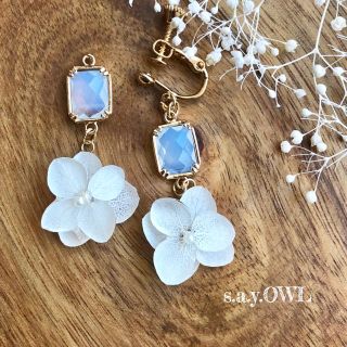 紫陽花White＊スクエアイヤリング／ピアス(イヤリング)