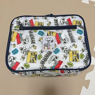 Snoopy 美品 スヌーピー おむつポーチ 送料込み の通販 ラクマ