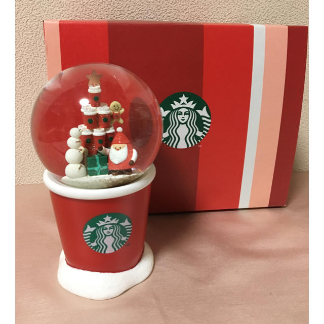 Starbucks Coffee(スターバックスコーヒー)の【新品・未使用】ホリデー 2018 スノードーム レッドカップ インテリア/住まい/日用品のインテリア小物(置物)の商品写真