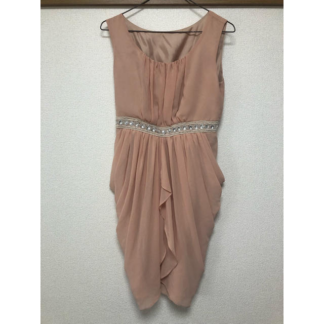 AIMER(エメ)のパーティードレス ピンク ビジュー付き レディースのフォーマル/ドレス(ミディアムドレス)の商品写真