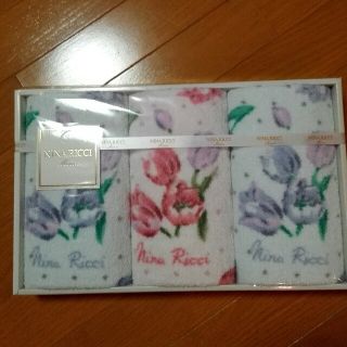 ニナリッチ(NINA RICCI)のぴょんママ様専用＊未使用＊NINA RICCI　スポーツタオルセット(タオル/バス用品)