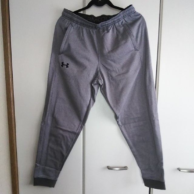 新品値下げ!アンダーアーマー 裏起毛 パンツ L