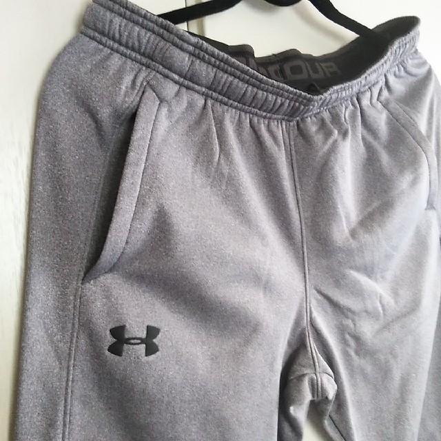 新品値下げ!アンダーアーマー 裏起毛 パンツ L