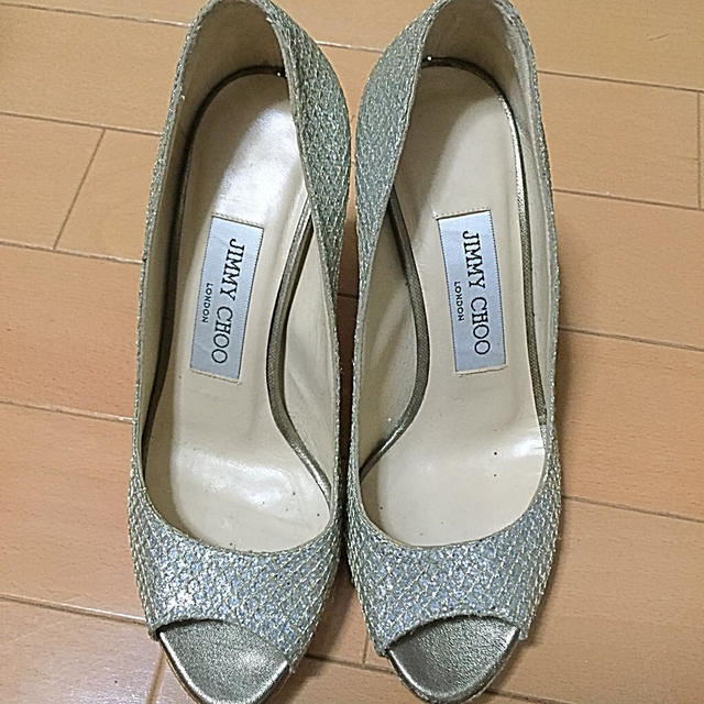 JIMMY CHOO(ジミーチュウ)のジミーチュウパンプス レディースの靴/シューズ(ハイヒール/パンプス)の商品写真