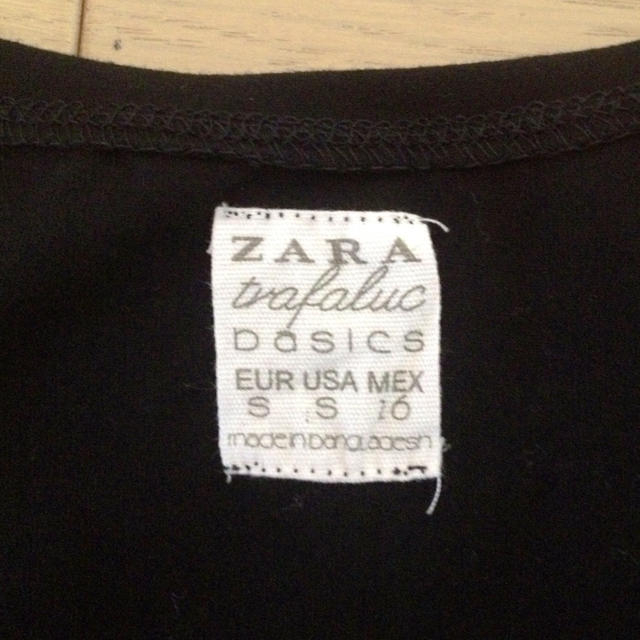 ZARA(ザラ)のザラ☆シンプル黒Ｔシャツ レディースのトップス(Tシャツ(半袖/袖なし))の商品写真