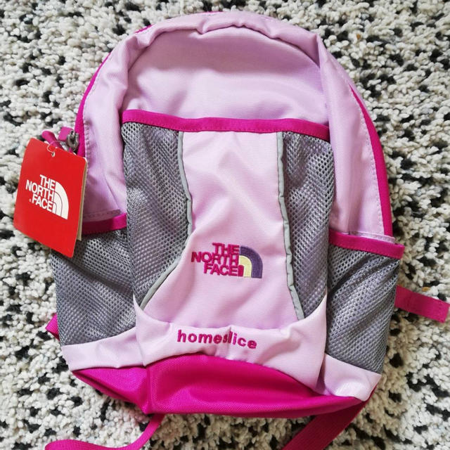 THE NORTH FACE(ザノースフェイス)の新品ノースフェイス kidsリュック キッズ/ベビー/マタニティのこども用バッグ(リュックサック)の商品写真