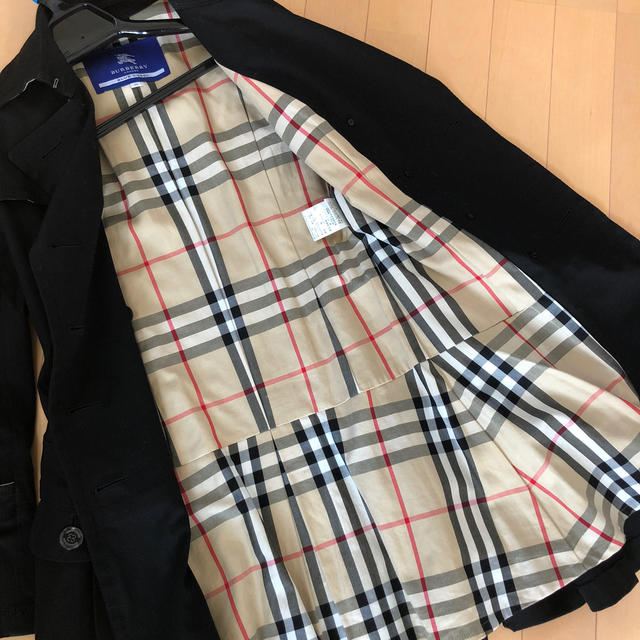 BURBERRY BLUE LABEL(バーバリーブルーレーベル)の美品 バーバリー ブルーレーベル トレンチコート 38 期間限定値下げ レディースのジャケット/アウター(トレンチコート)の商品写真