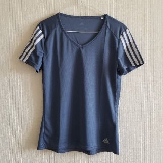 アディダス(adidas)のadidas Tシャツ(Tシャツ(半袖/袖なし))