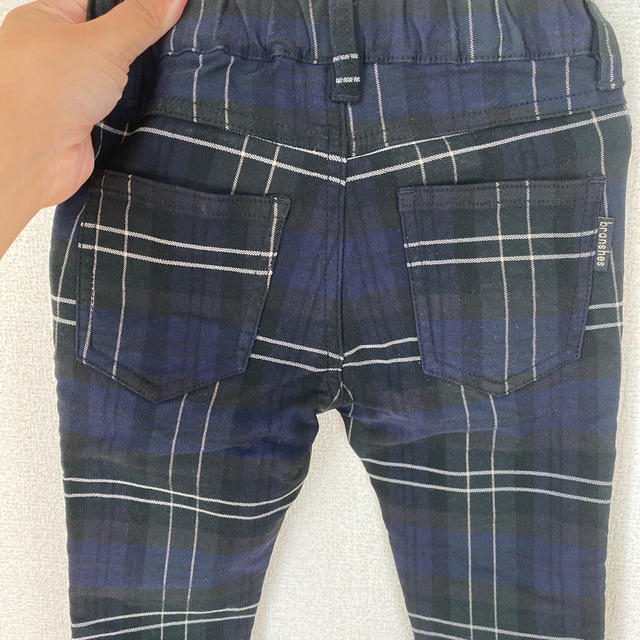 Branshes(ブランシェス)のストレッチチェック柄パンツ 110 キッズ/ベビー/マタニティのキッズ服男の子用(90cm~)(パンツ/スパッツ)の商品写真