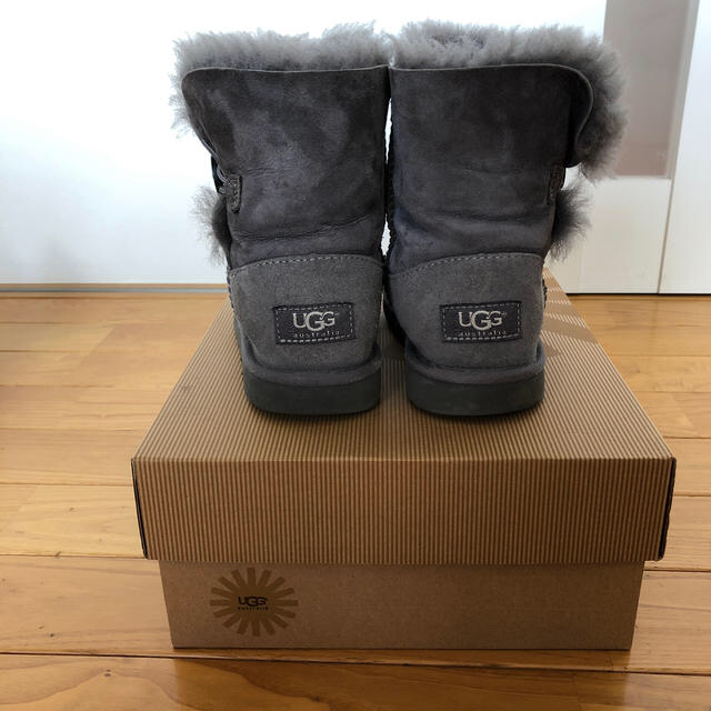 UGG(アグ)のあやさん専用 キッズ/ベビー/マタニティのキッズ靴/シューズ(15cm~)(ブーツ)の商品写真