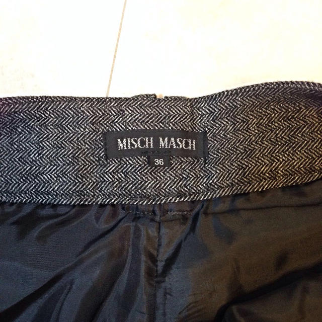 MISCH MASCH(ミッシュマッシュ)のMISCHMASCH膝丈パンツ レディースのパンツ(ハーフパンツ)の商品写真