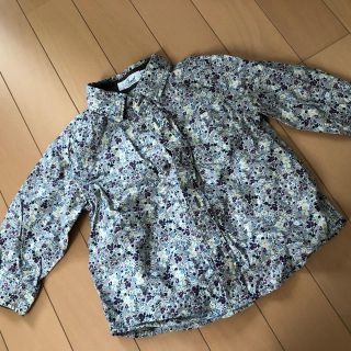 ベベ(BeBe)のbebe 小花柄シャツ(シャツ/カットソー)