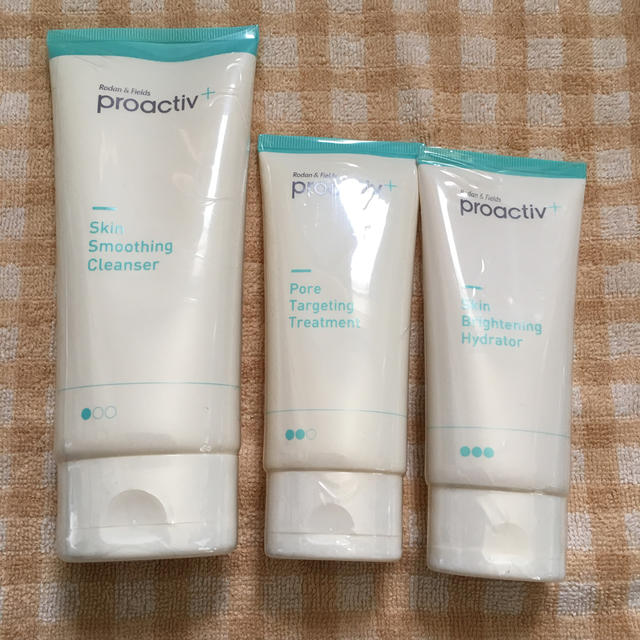 proactiv(プロアクティブ)のプロアクティブ 3点セット コスメ/美容のスキンケア/基礎化粧品(その他)の商品写真