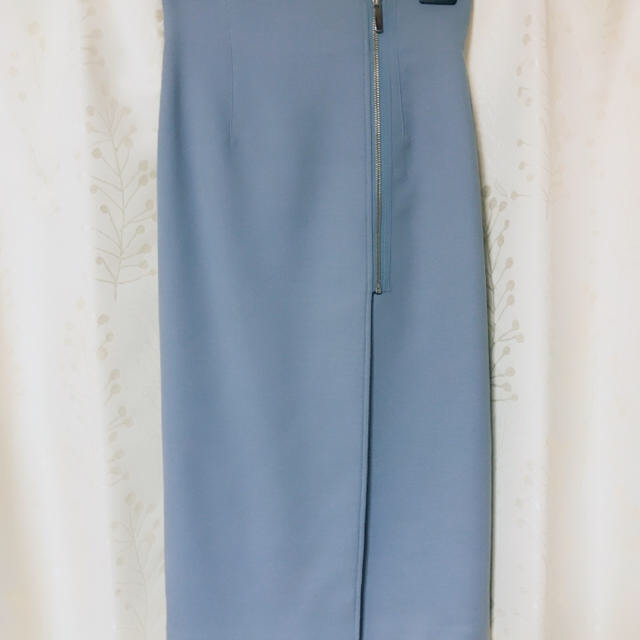 Noble(ノーブル)のノーブル ジップスカート  水色 レディースのスカート(ひざ丈スカート)の商品写真