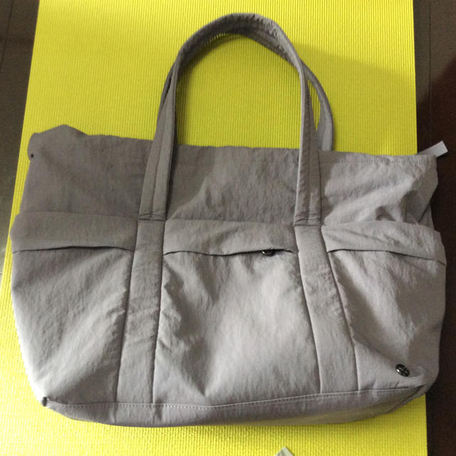 lululemon(ルルレモン)のバッグ レディースのバッグ(ボストンバッグ)の商品写真