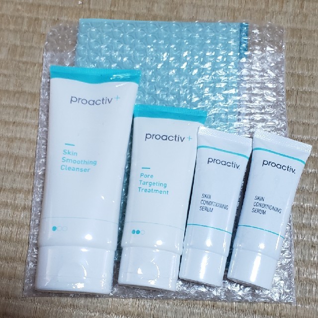 proactiv(プロアクティブ)のおーちゃん様専用 プロアクティブ step1＋step2＋美容液×2  コスメ/美容のスキンケア/基礎化粧品(美容液)の商品写真