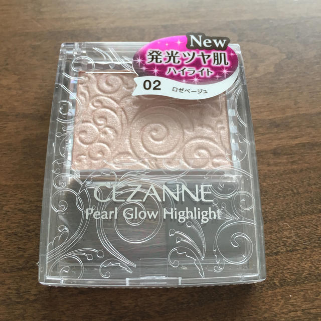 CEZANNE（セザンヌ化粧品）(セザンヌケショウヒン)の【新品】セザンヌ ハイライト02 コスメ/美容のベースメイク/化粧品(フェイスカラー)の商品写真