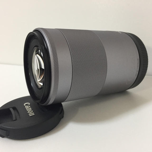 Canon(キヤノン)の新品 Canon キャノン 望遠ズームレンズ EF-M55-200 シルバー スマホ/家電/カメラのカメラ(レンズ(ズーム))の商品写真
