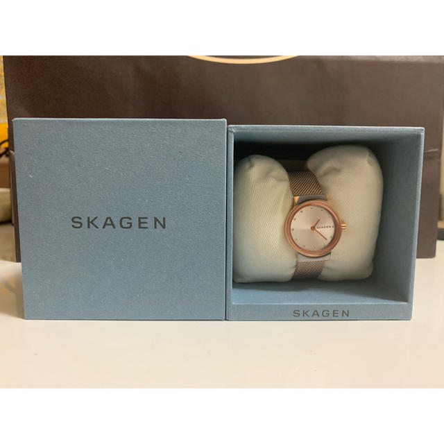 SKAGEN(スカーゲン)のSKAGEN レディースピンクゴールドメタルメッシュバンド腕時計　新品未使用　 レディースのファッション小物(腕時計)の商品写真