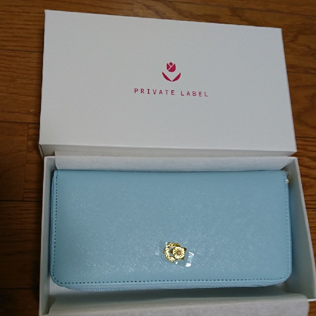PRIVATE LABEL(プライベートレーベル)のスカイブルー長財布 レディースのファッション小物(財布)の商品写真