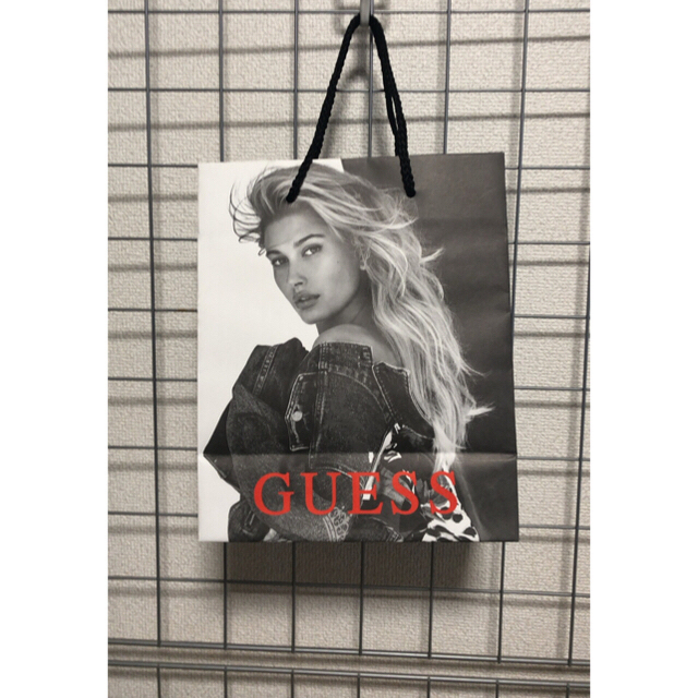 GUESS(ゲス)のGUESS 袋 レディースのバッグ(ショップ袋)の商品写真