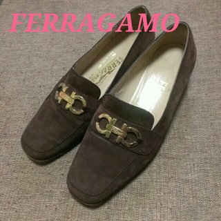 フェラガモ(Ferragamo)のFERRAGAMO★sale  (ローファー/革靴)