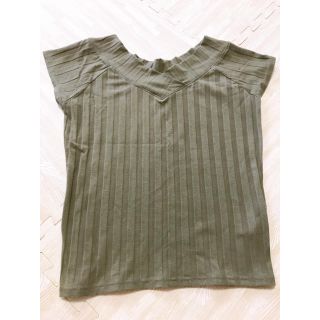 ヴィス(ViS)のVIS カーキ色トップス(Tシャツ(半袖/袖なし))