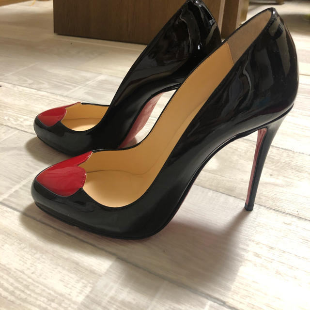 Christian Louboutin(クリスチャンルブタン)のクリスチャン　ルブタン　限定　パンプス レディースの靴/シューズ(ハイヒール/パンプス)の商品写真