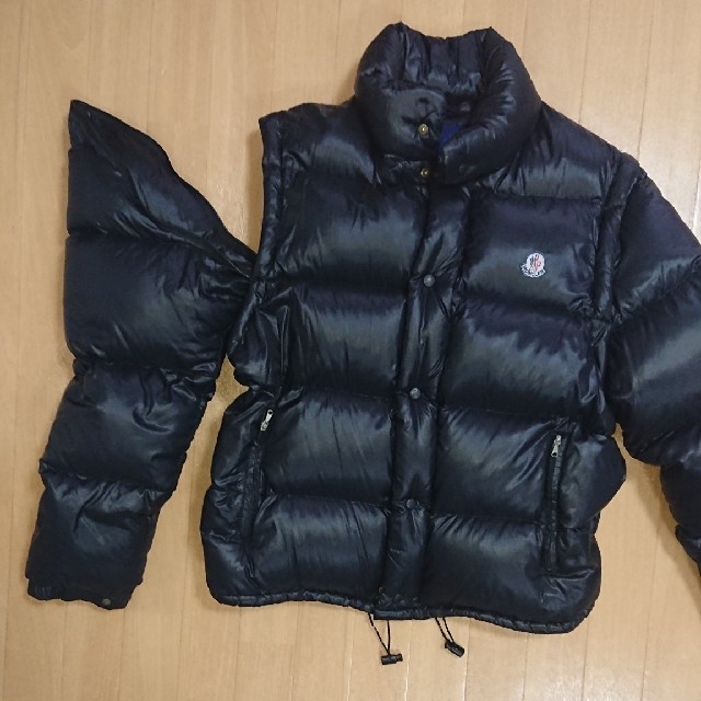 MONCLER(モンクレール)のMONCLER ダウン メンズのジャケット/アウター(ダウンジャケット)の商品写真