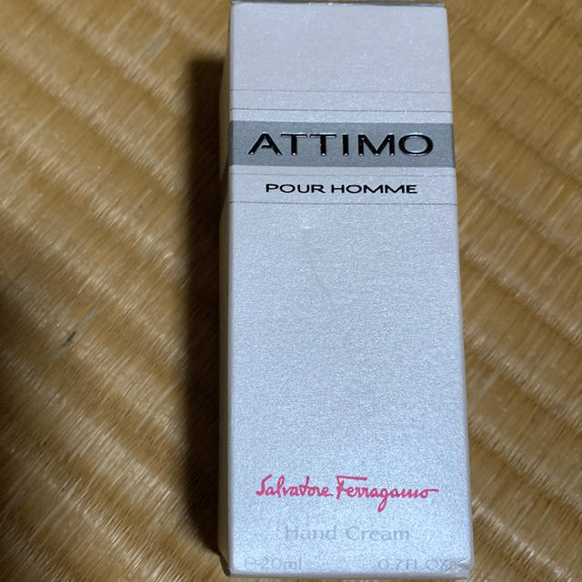 Salvatore Ferragamo(サルヴァトーレフェラガモ)のハンドクリーム 20ml コスメ/美容のボディケア(ハンドクリーム)の商品写真