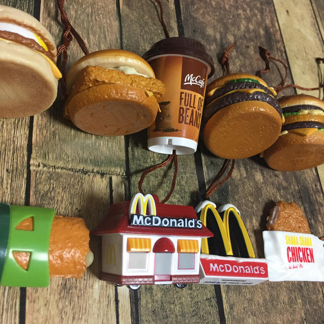 マクドナルド(マクドナルド)のマクドナルド 景品 9個セット エンタメ/ホビーのコレクション(ノベルティグッズ)の商品写真